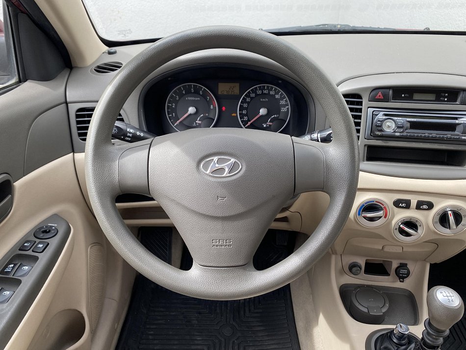 Hyundai Accent 1.4i 