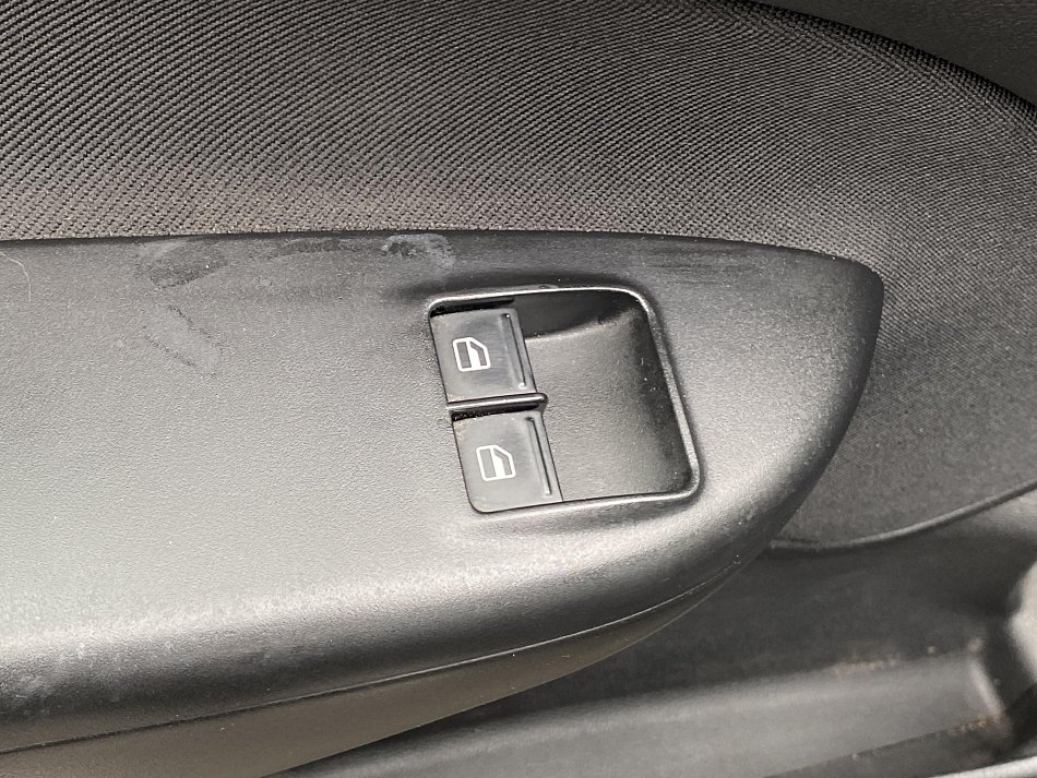 Škoda Octavia II 1.6 MPi Ambition