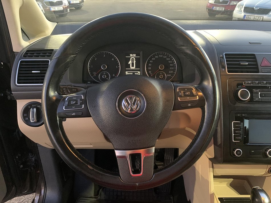 Volkswagen Touran 1.6 TDi 
