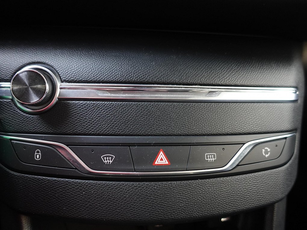 Peugeot 308 1.5 HDI 