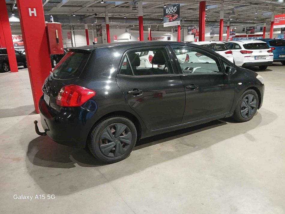 Toyota Auris 1.6 VVTI 