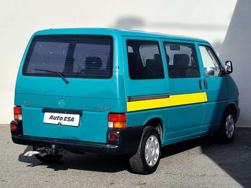 Volkswagen Transporter 1.9TD  6míst