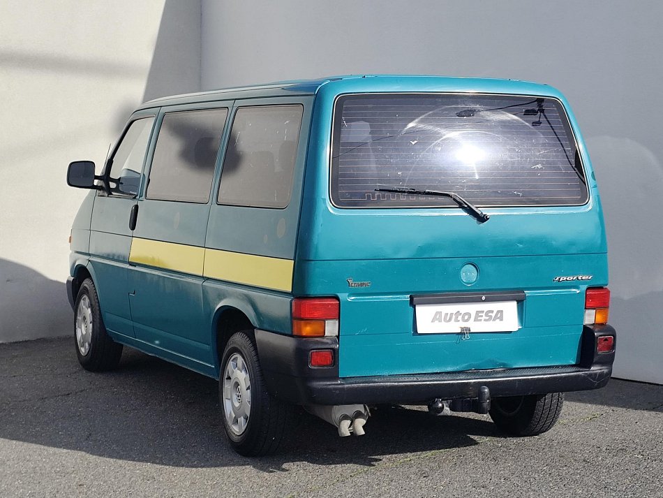Volkswagen Transporter 1.9TD  6míst
