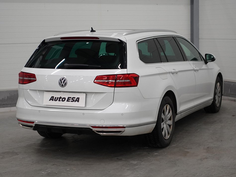 Volkswagen Passat 2.0 TDi 