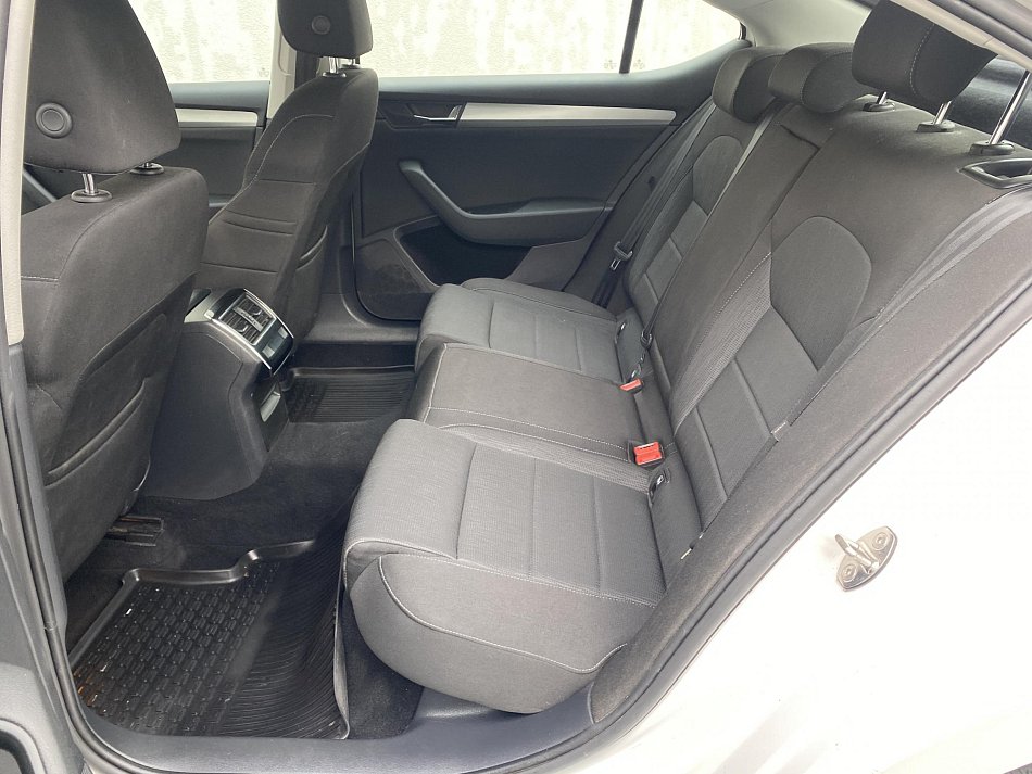 Škoda Superb III 2.0TDi SportLine