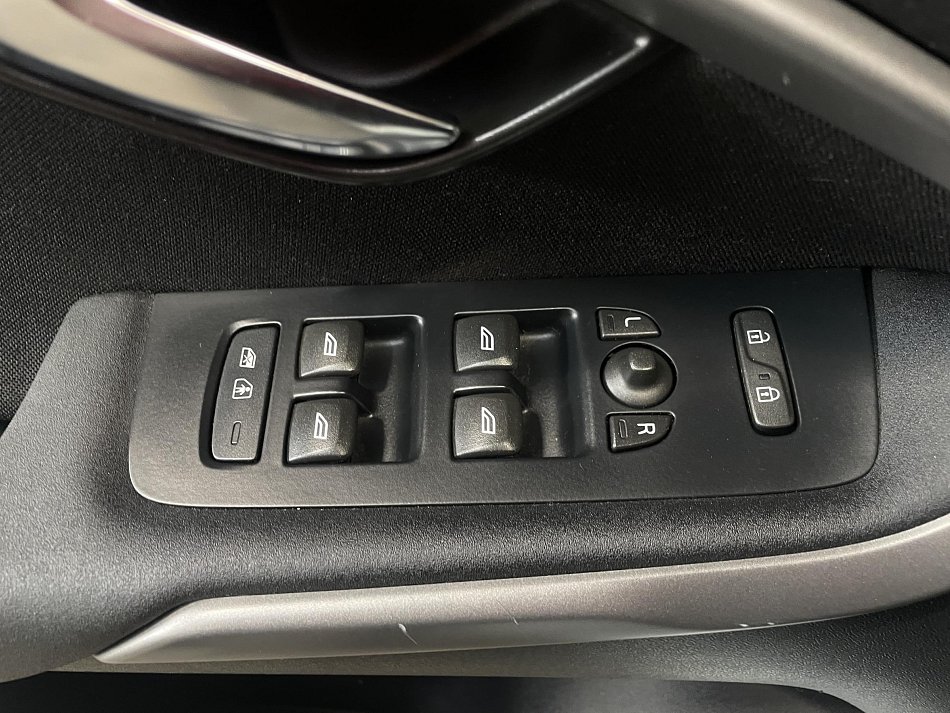 Volvo V40 2.0 D 