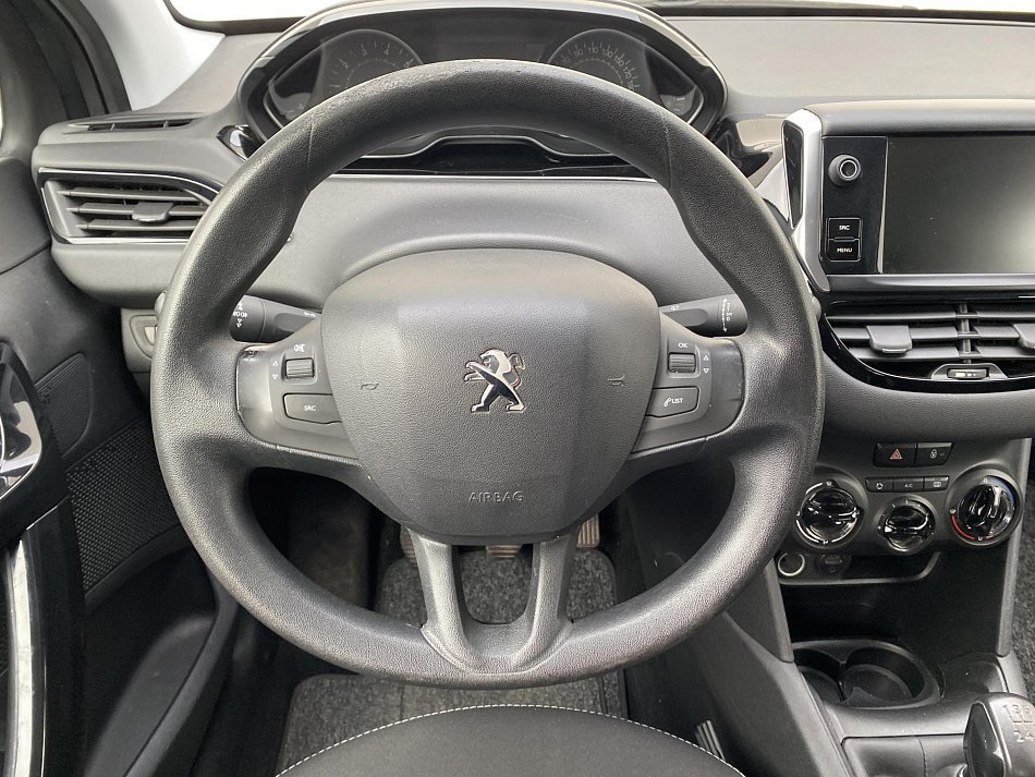 Peugeot 208 1.2PT 