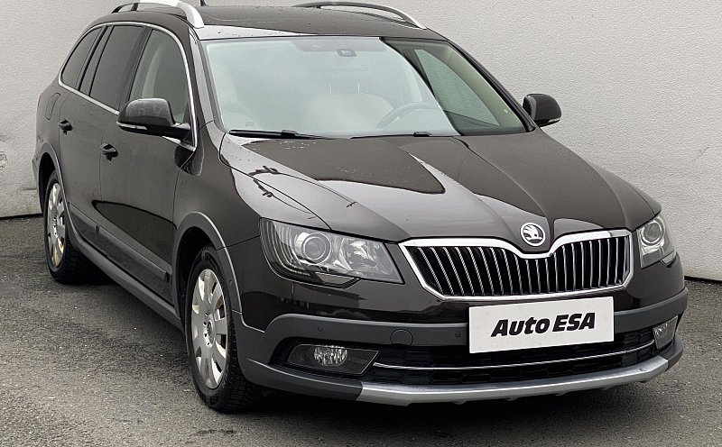 Škoda Superb II 2.0TDI Elegance 4x4
