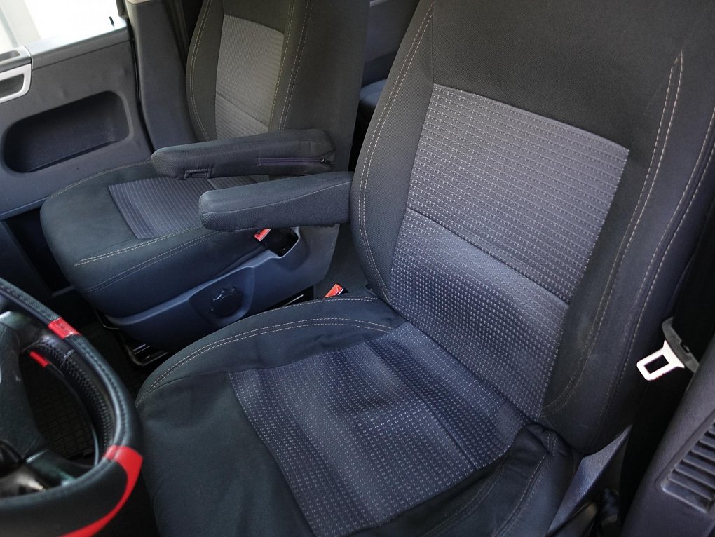 Volkswagen Multivan 2.5TDI  4x4