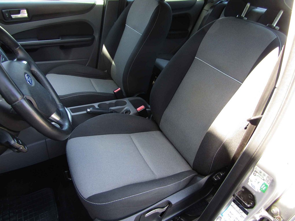 Ford Focus 1.6 i 