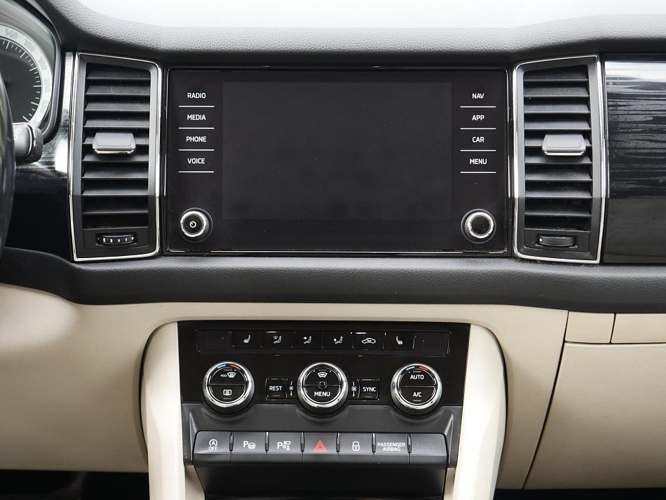 Škoda Kodiaq 2.0 TDi Elegance 4x4, 7míst
