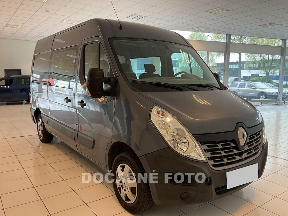 Renault Master 2.3dCi  L2 5míst