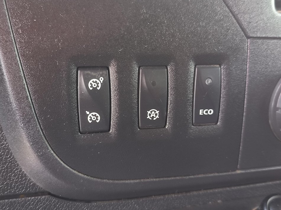 Renault Master 2.3dCi Energy L2 5míst
