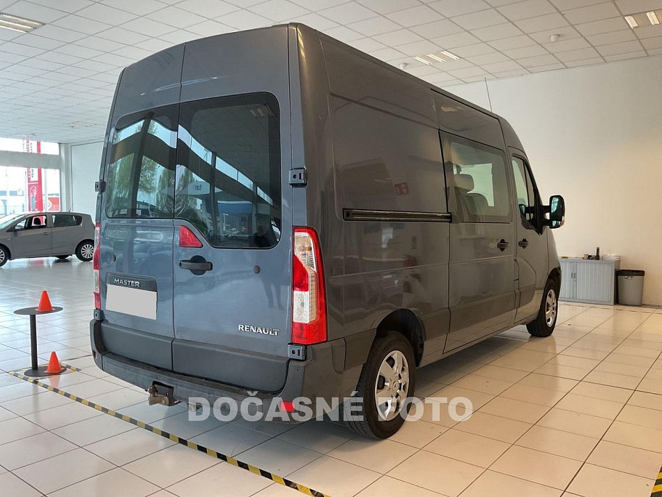 Renault Master 2.3dCi  L2 5míst