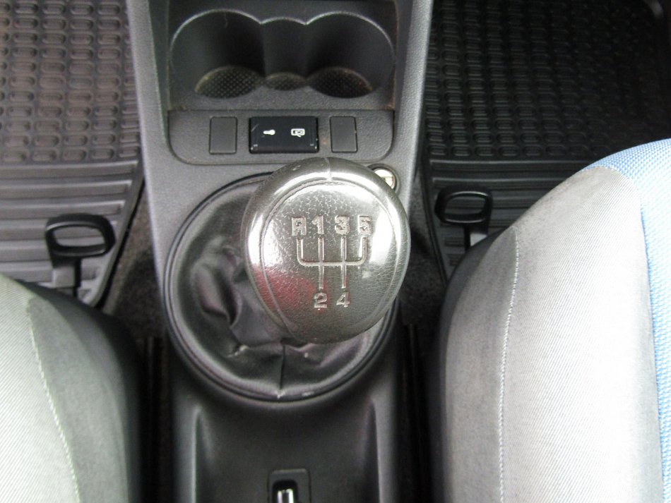 Škoda Fabia II 1.2i 