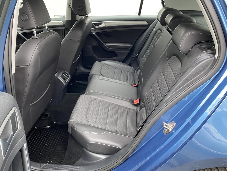 Volkswagen Golf 1.2 TSi Comfortline VII