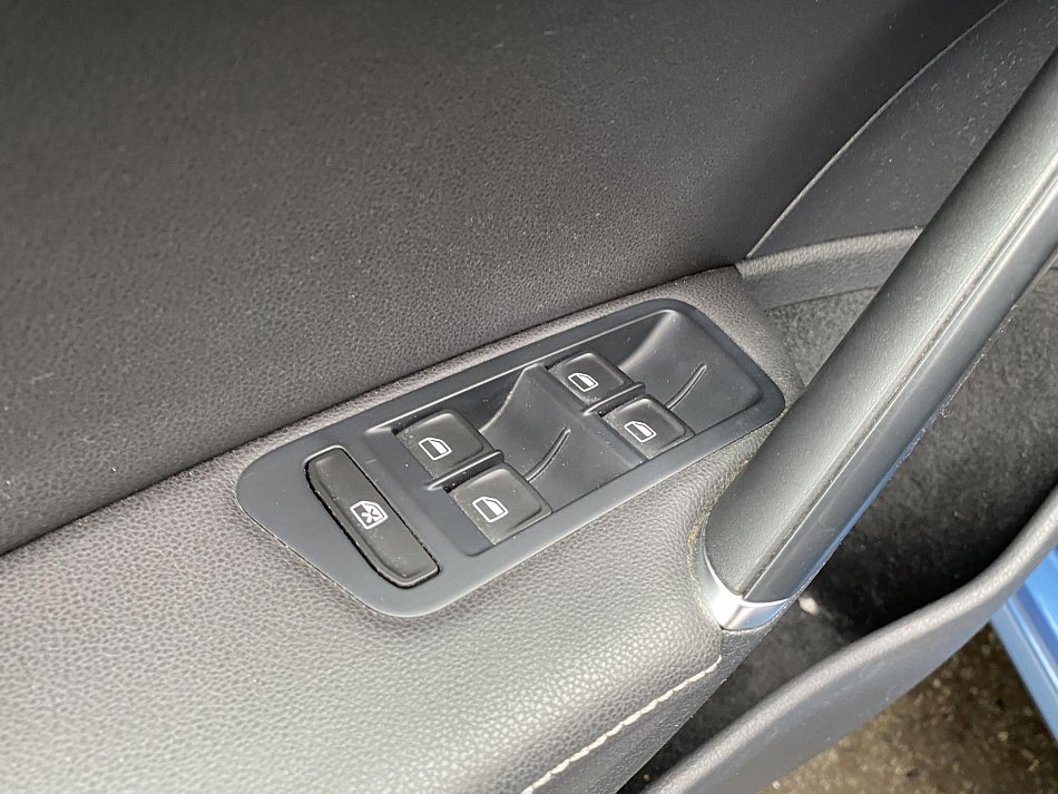 Volkswagen Golf 1.2 TSi Comfortline VII