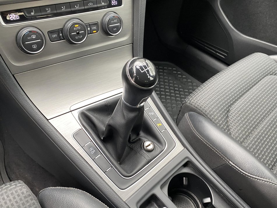 Volkswagen Golf 1.2 TSi Comfortline VII