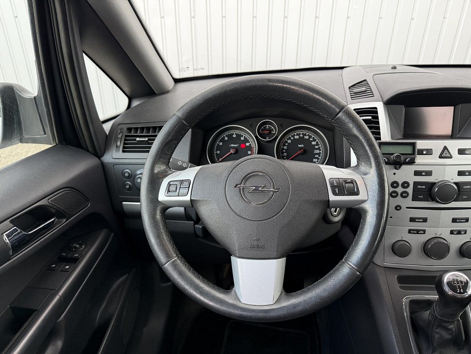Opel Zafira 1.6i 