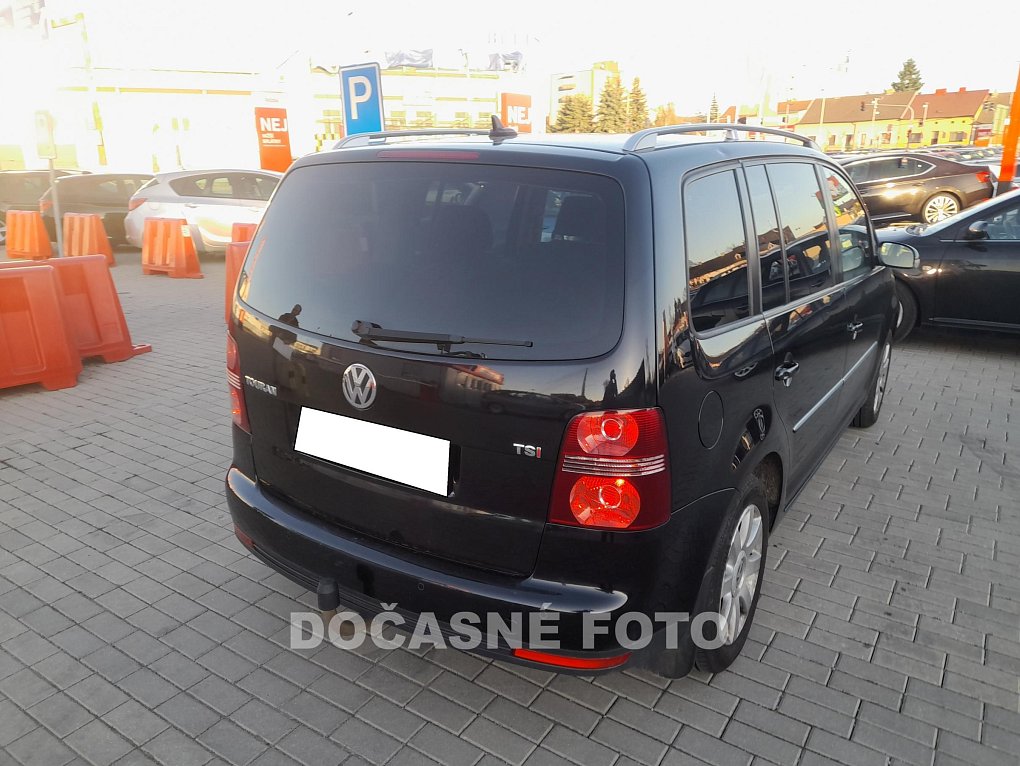 Volkswagen Touran 1.4TSI 