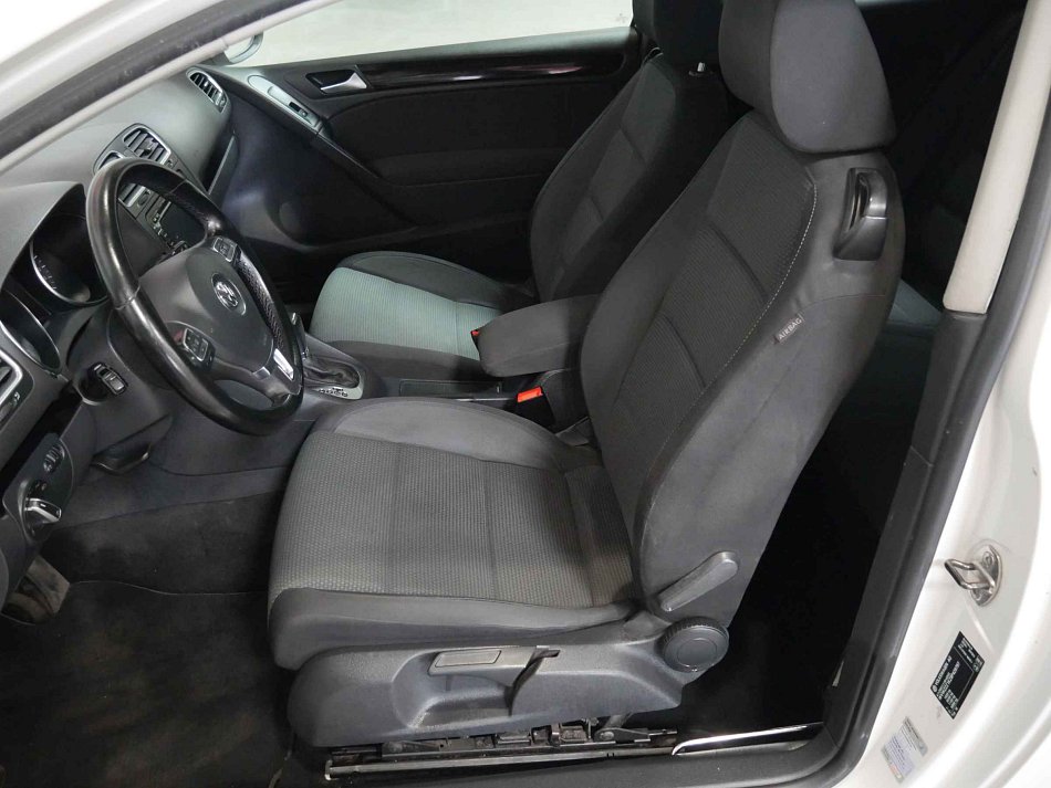 Volkswagen Golf 2.0 TDi 
