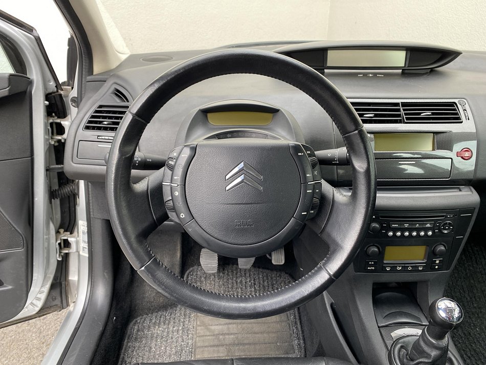 Citroën C4 1.6i 