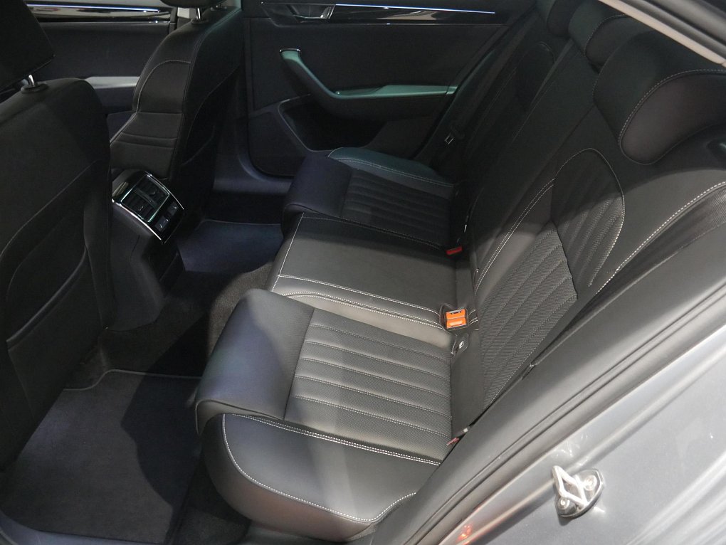 Škoda Superb III 2.0 TSi L&K