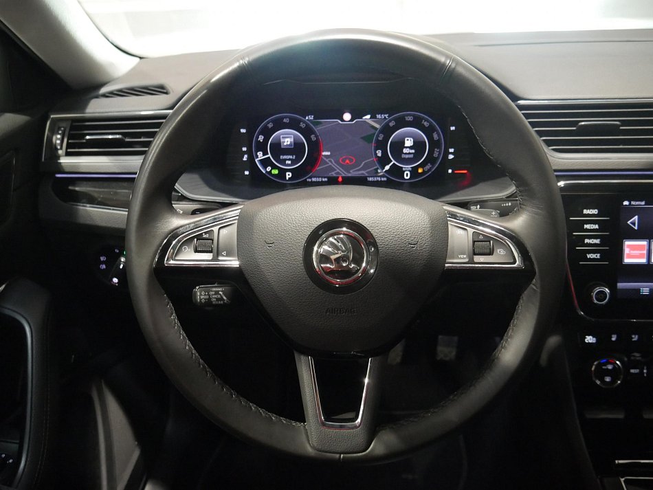 Škoda Superb III 2.0 TSi L&K