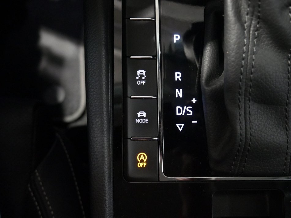 Škoda Superb III 2.0 TSi L&K
