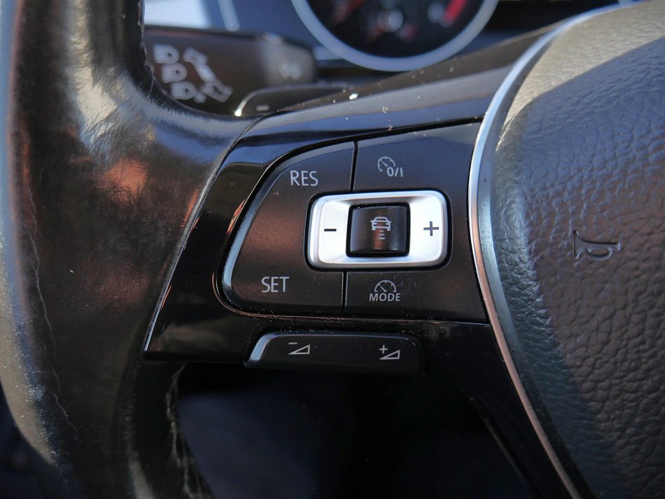 Volkswagen Passat 2.0TDi 