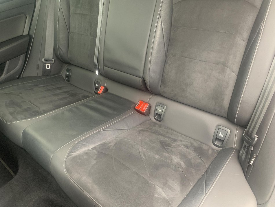 Volkswagen Arteon 2.0 TSI R-Line