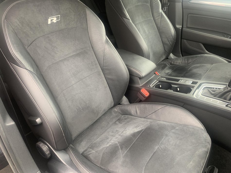 Volkswagen Arteon 2.0 TSI R-Line