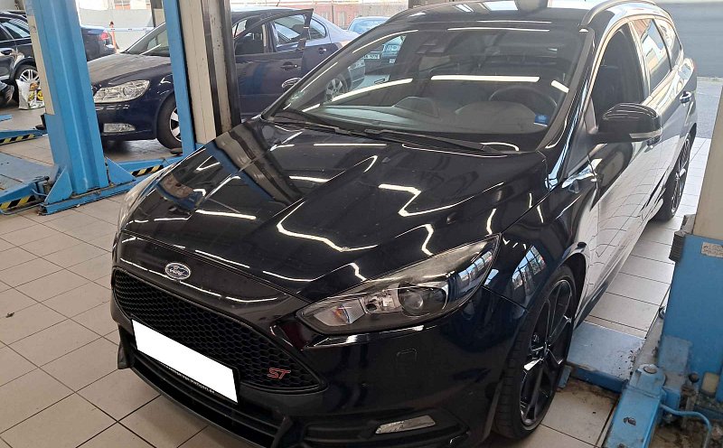 Ford Focus 2.0i 