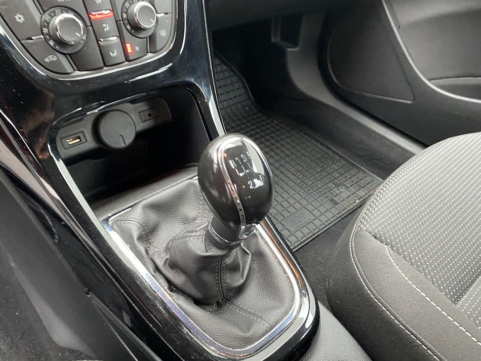 Opel Astra 1.6i  SPORTS TOURER