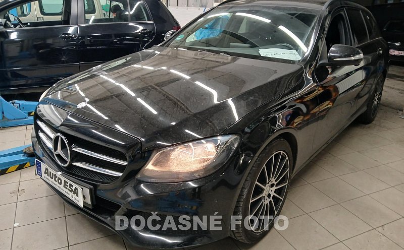 Mercedes-Benz Třída C C200 