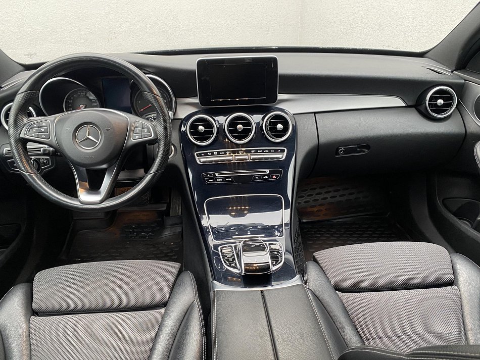 Mercedes-Benz Třída C 1.6  C 200