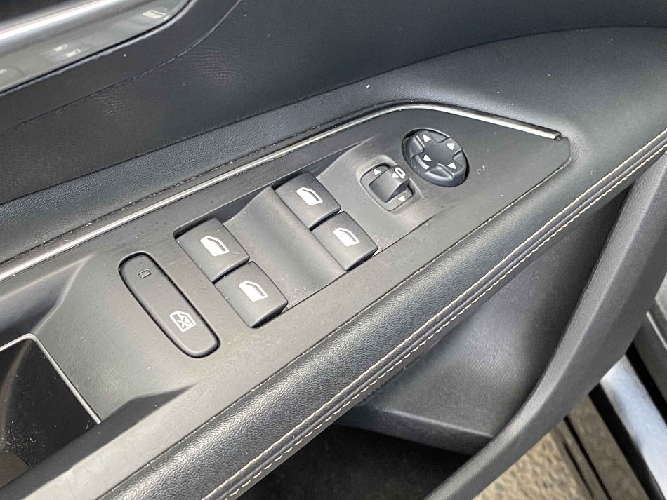 Peugeot 3008 1.2 PT GT Line