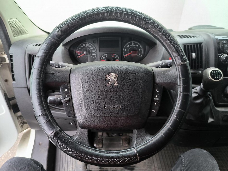 Peugeot Boxer 2.2HDi  PLACHTA