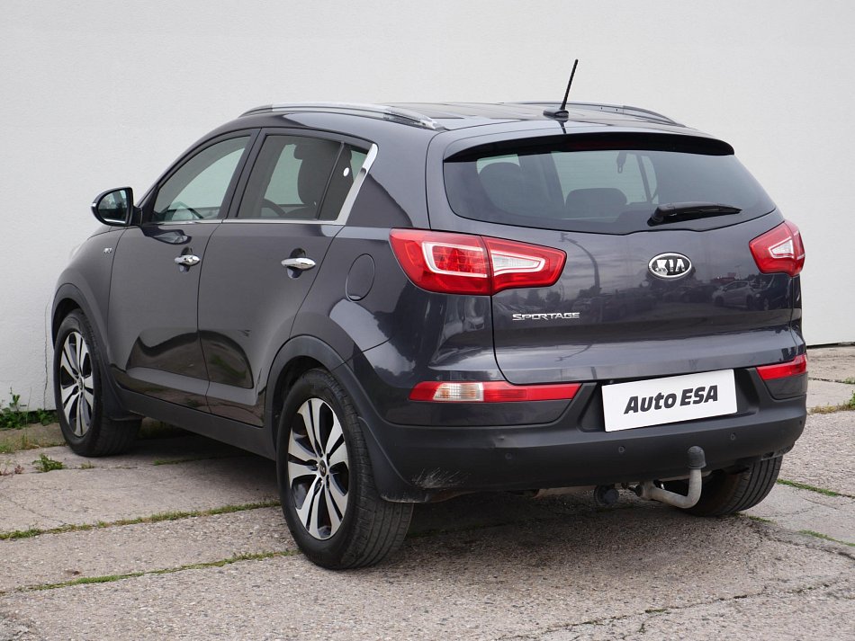 Kia Sportage 2.0 CVVT Spirit AWD