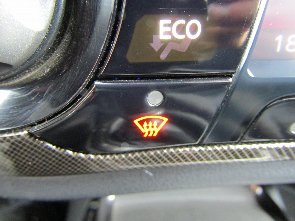 Nissan Juke 1.6 T-GDi 