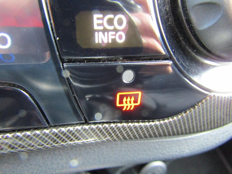 Nissan Juke 1.6 T-GDi 