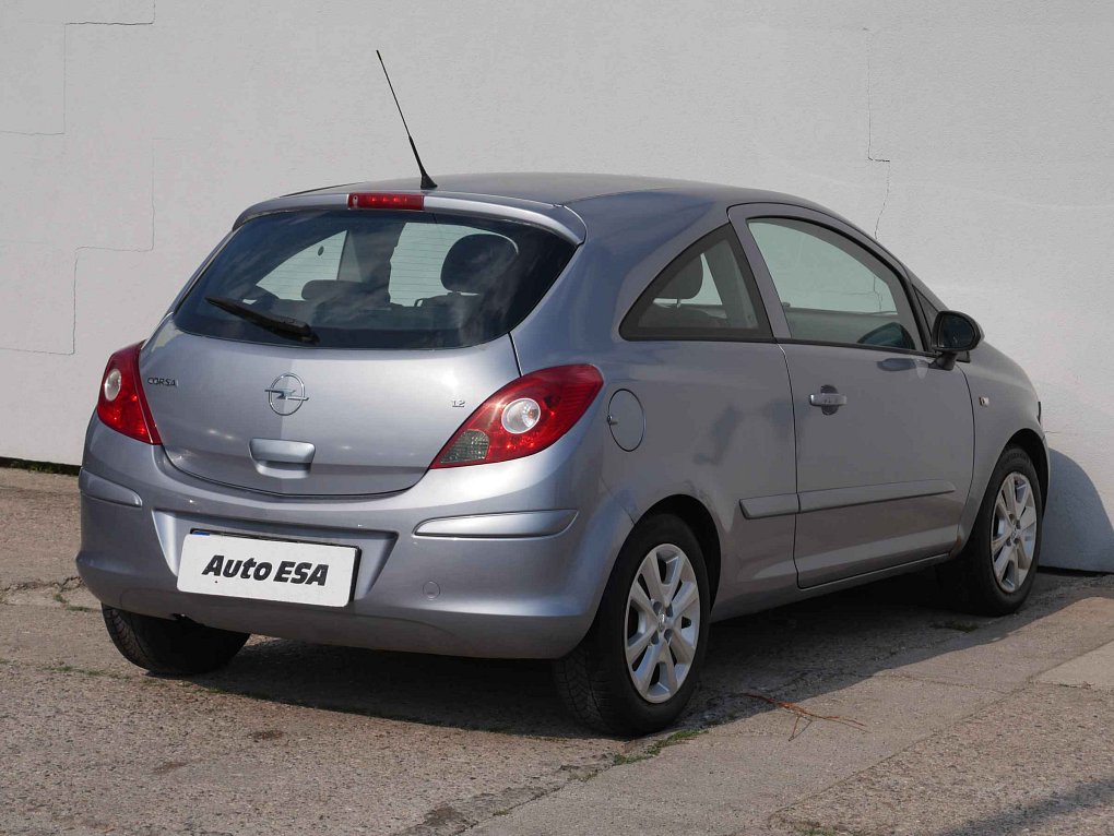 Opel Corsa 1.2 i 