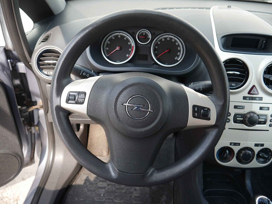 Opel Corsa 1.2 i 