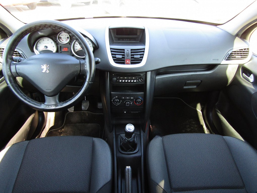 Peugeot 207 1.4 i 