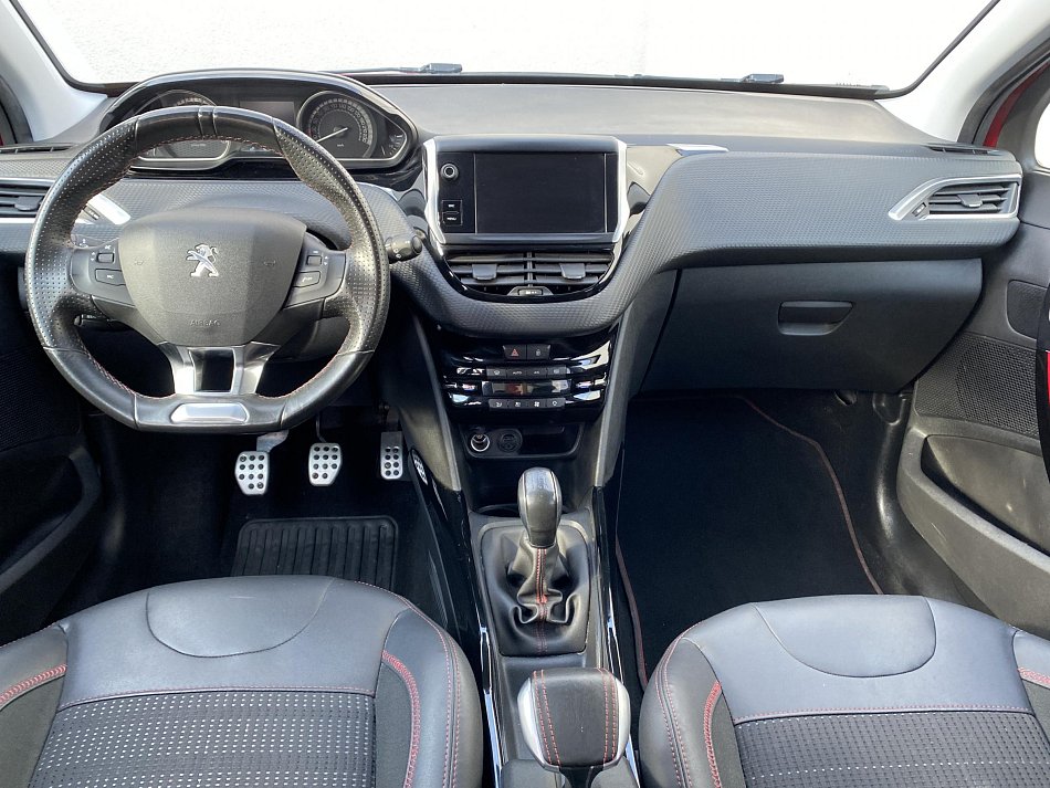 Peugeot 2008 1.2 PT GT Line