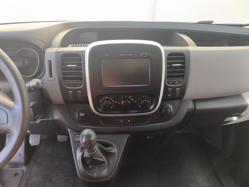 Renault Trafic 1.6dCi  DÍLNA SORTIMO