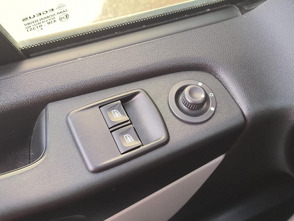 Renault Trafic 1.6dCi  DÍLNA SORTIMO
