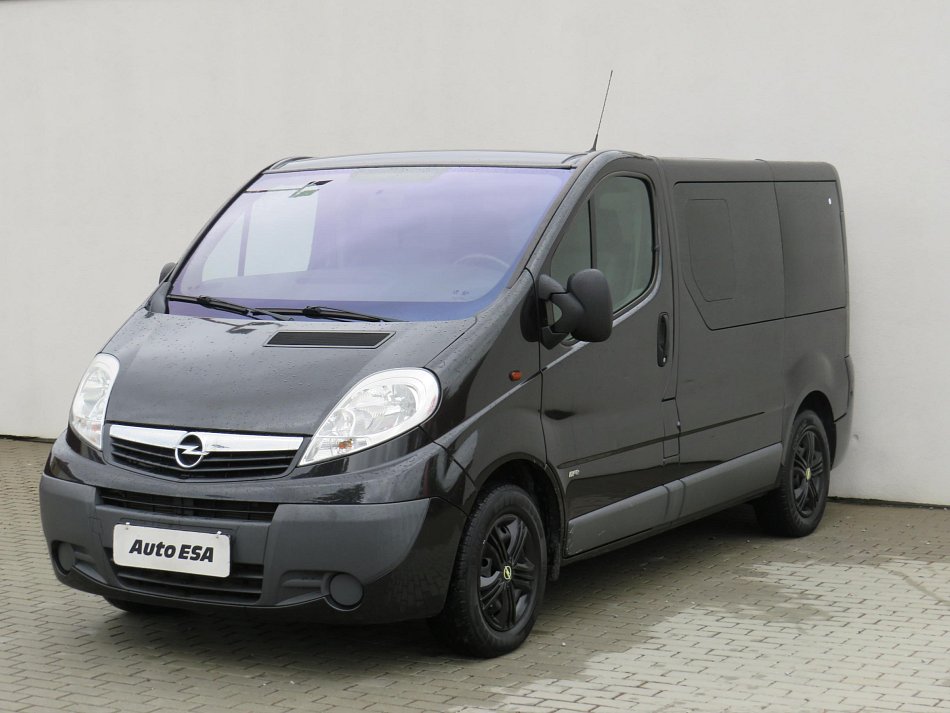 Opel Vivaro 2.5CDTi Life