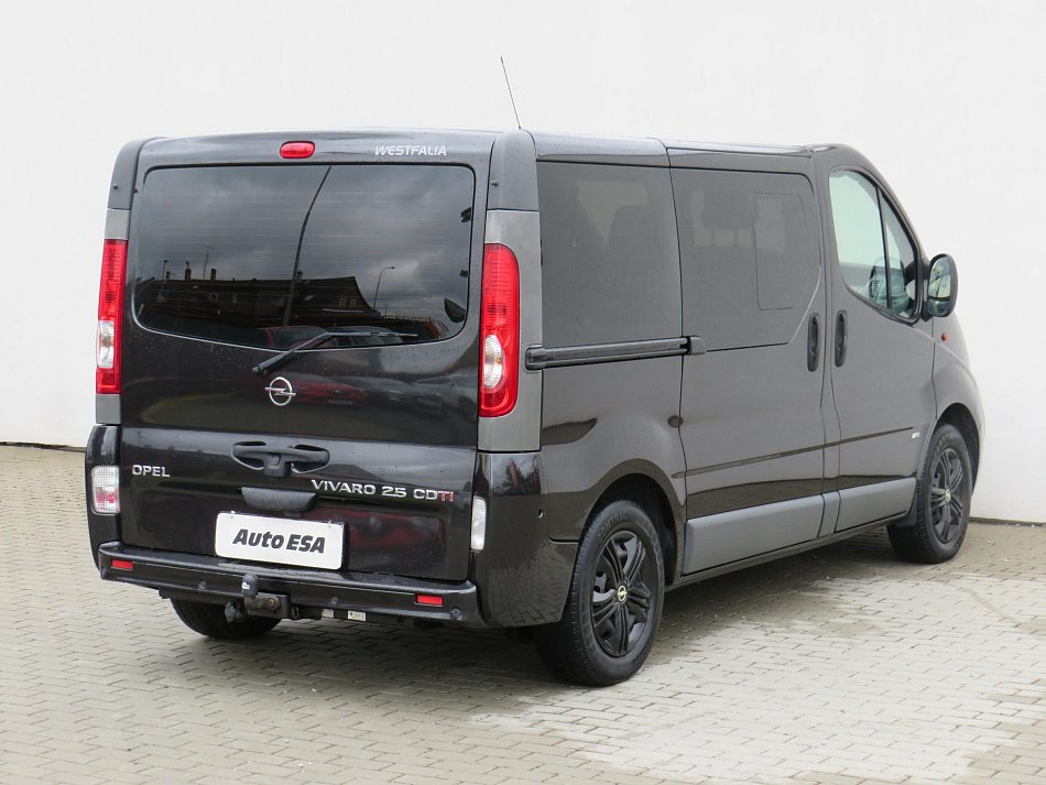 Opel Vivaro 2.5CDTi Life