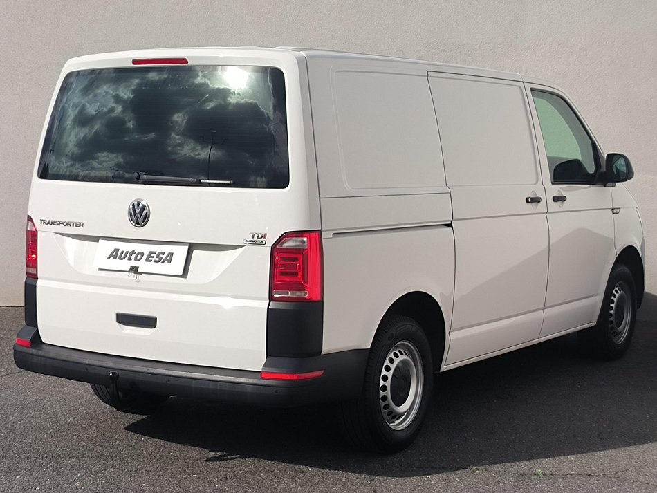 Volkswagen Transporter 2.0TDi 
